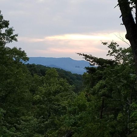 Rustic Cabin Sevierville Exterior photo