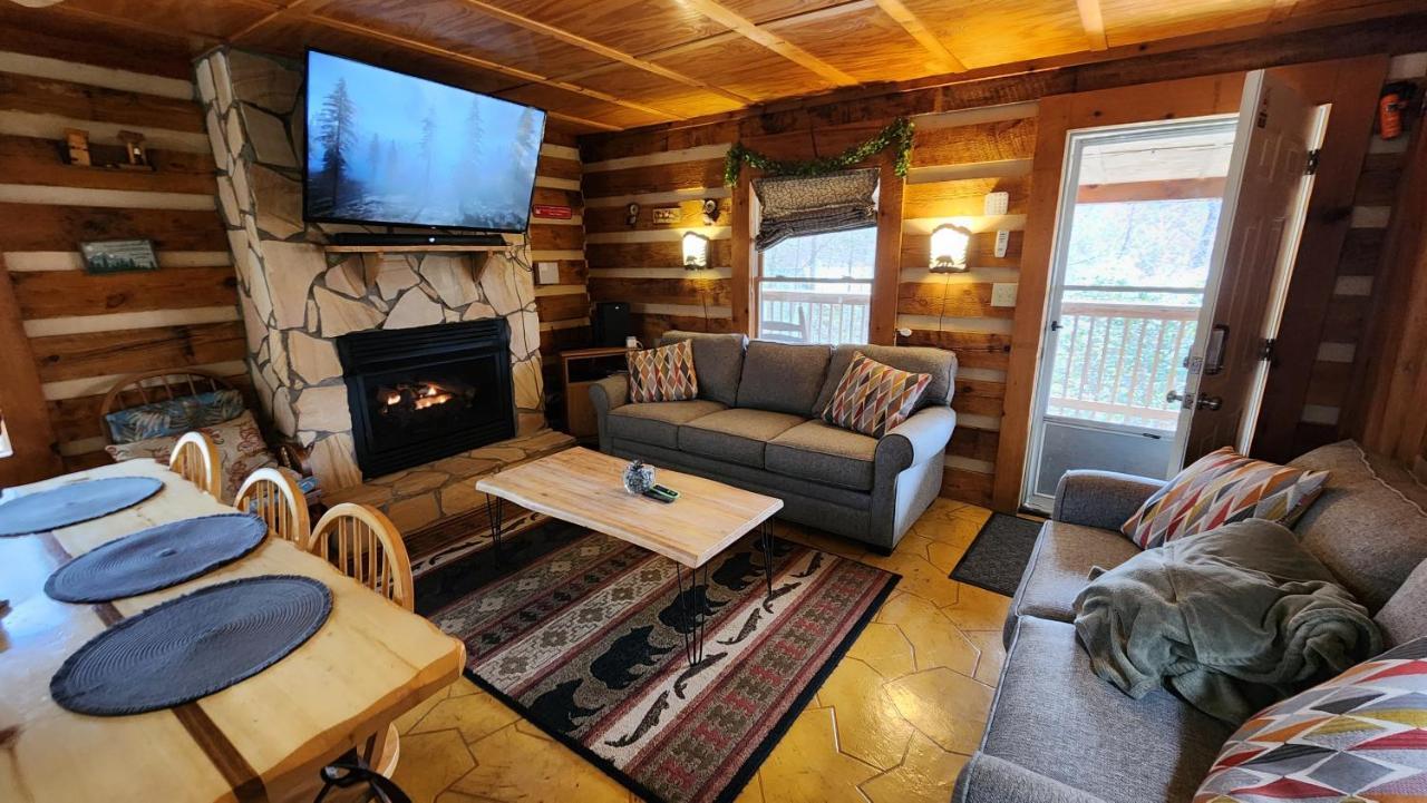 Rustic Cabin Sevierville Exterior photo