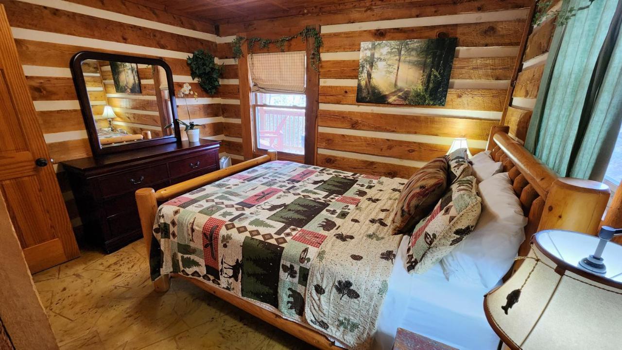 Rustic Cabin Sevierville Exterior photo